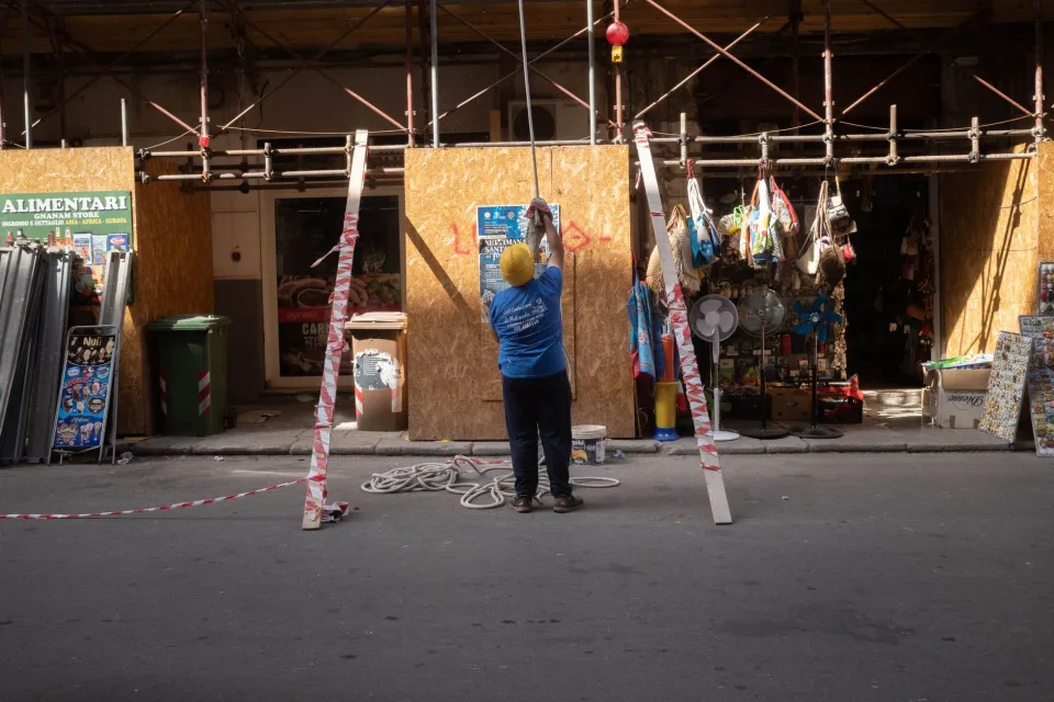Kệ sắt thép
